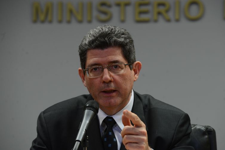 Joaquim Levy aceita convite de Bolsonaro e vai presidir BNDES