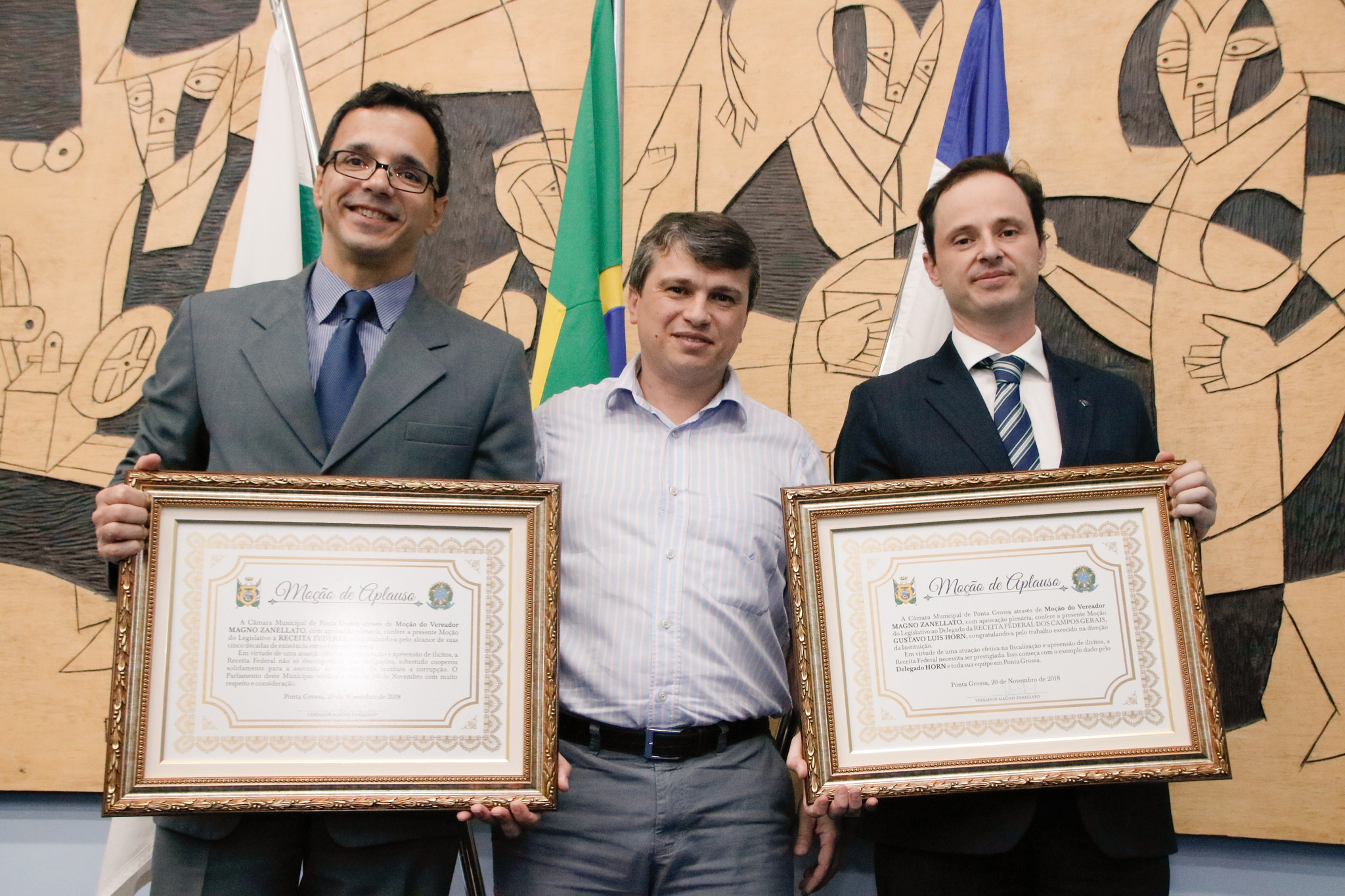 Receita Federal é homenageada na Câmara pelos 50 anos em Ponta Grossa