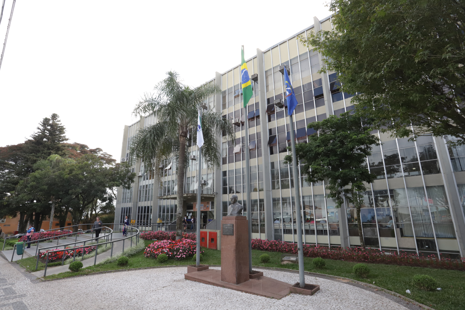 Prefeitura pede prorrogação de prazo para encerrar Aterro Botuquara