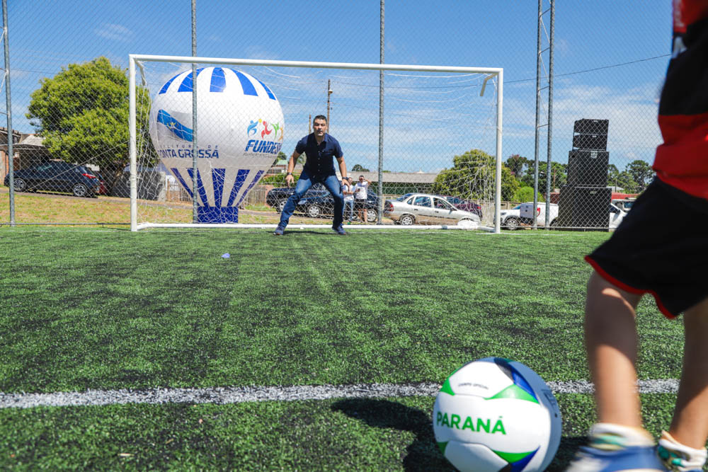 Prefeitura projeta 40 campos de futebol society até 2020