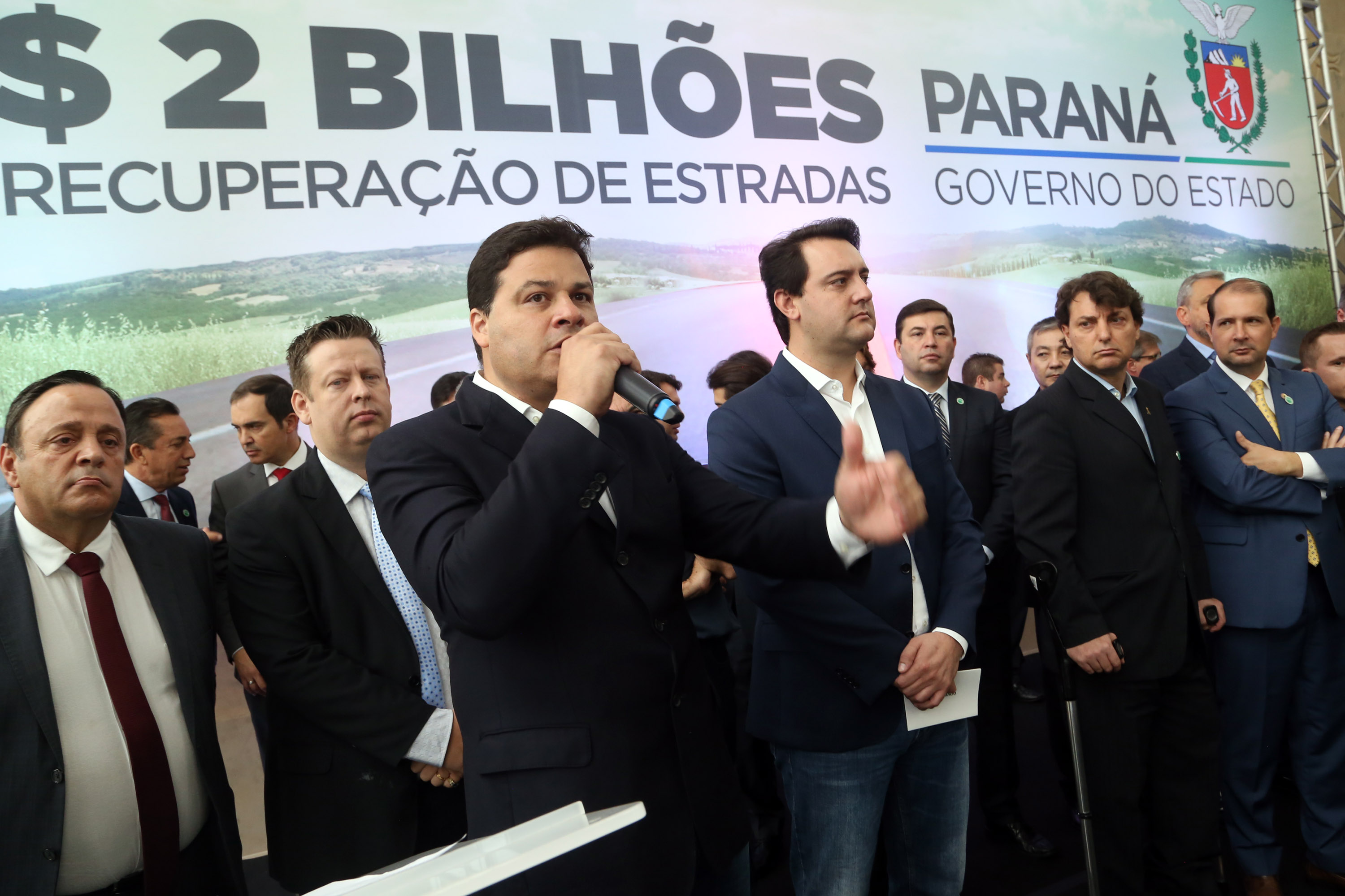 Paraná terá R$ 2 bilhões para revitalização de estradas em três anos