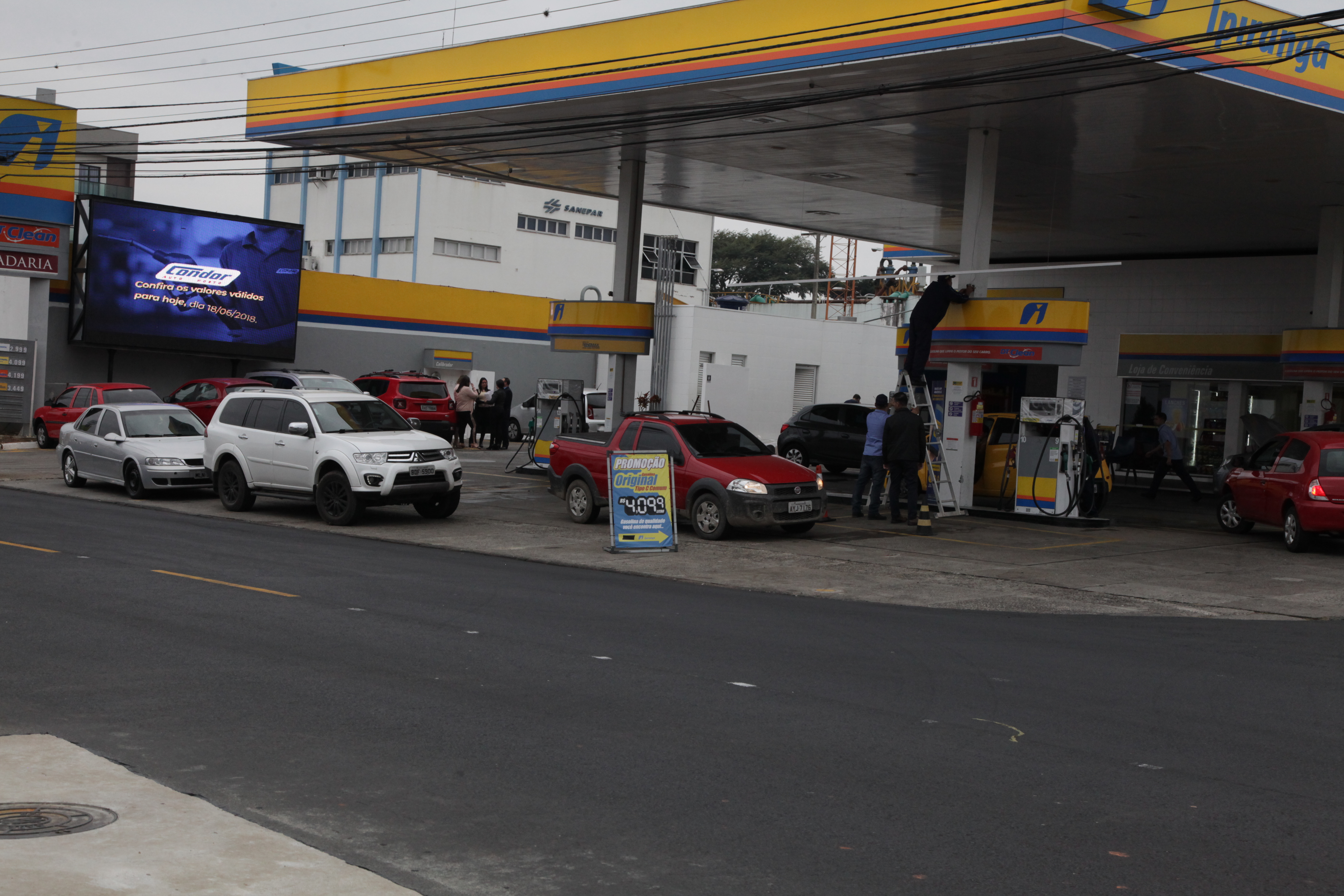 Condor abre 1º posto de combustível em PG e anuncia novos investimentos