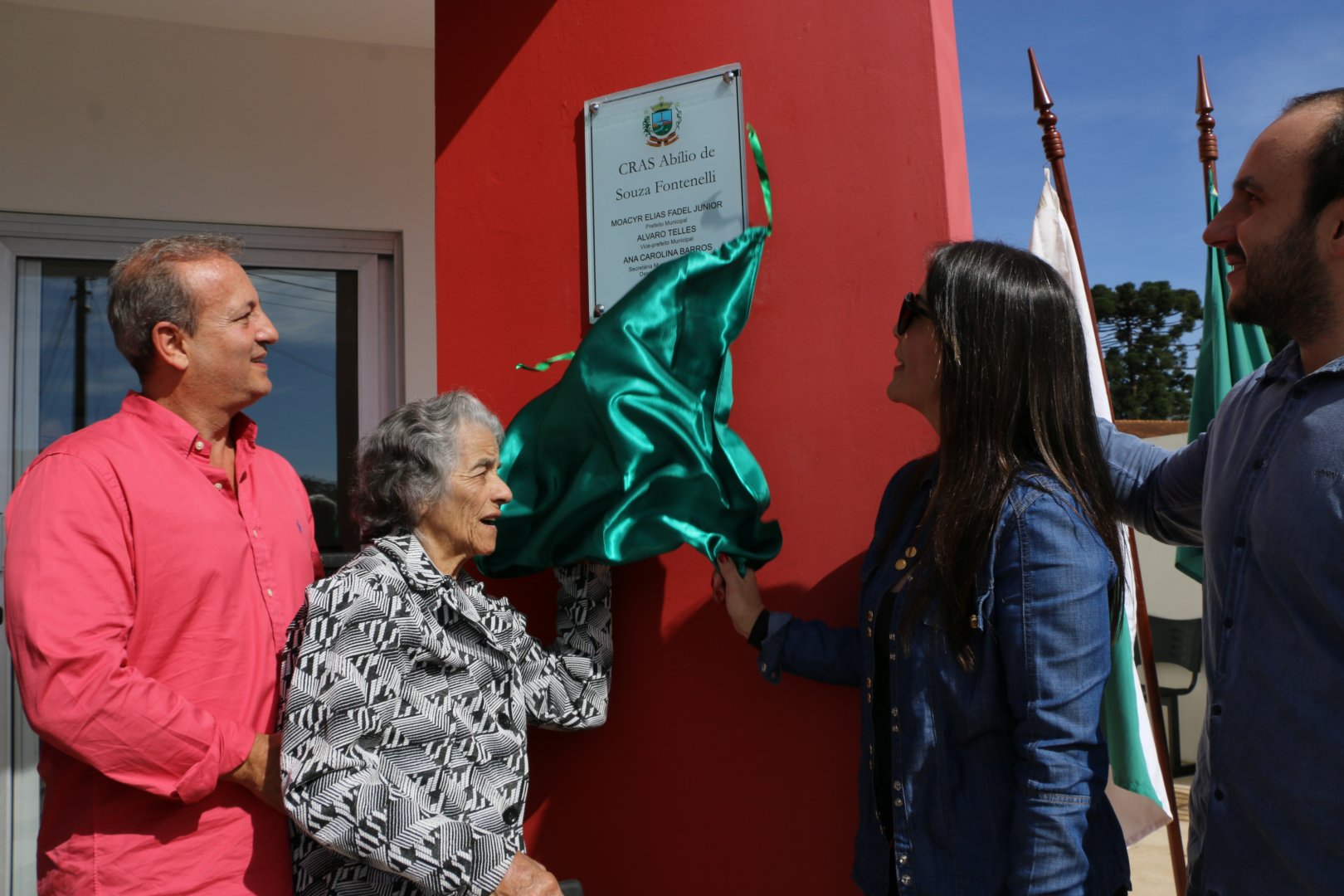 Castro: Moacyr entrega nova sede do CRAS do Abapan