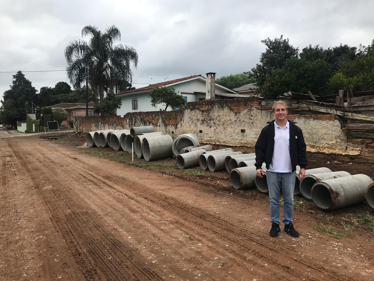 Rudolf destaca obras de asfalto nas vilas Liane e Margarida
