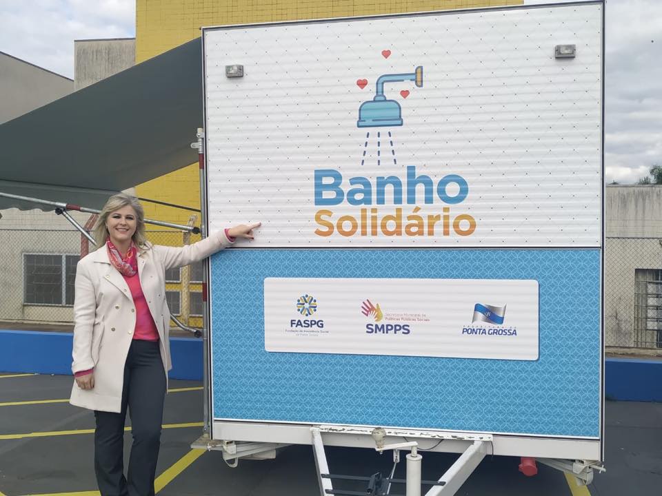 Prefeitura implanta programa 'Banho Solidário' para moradores de rua