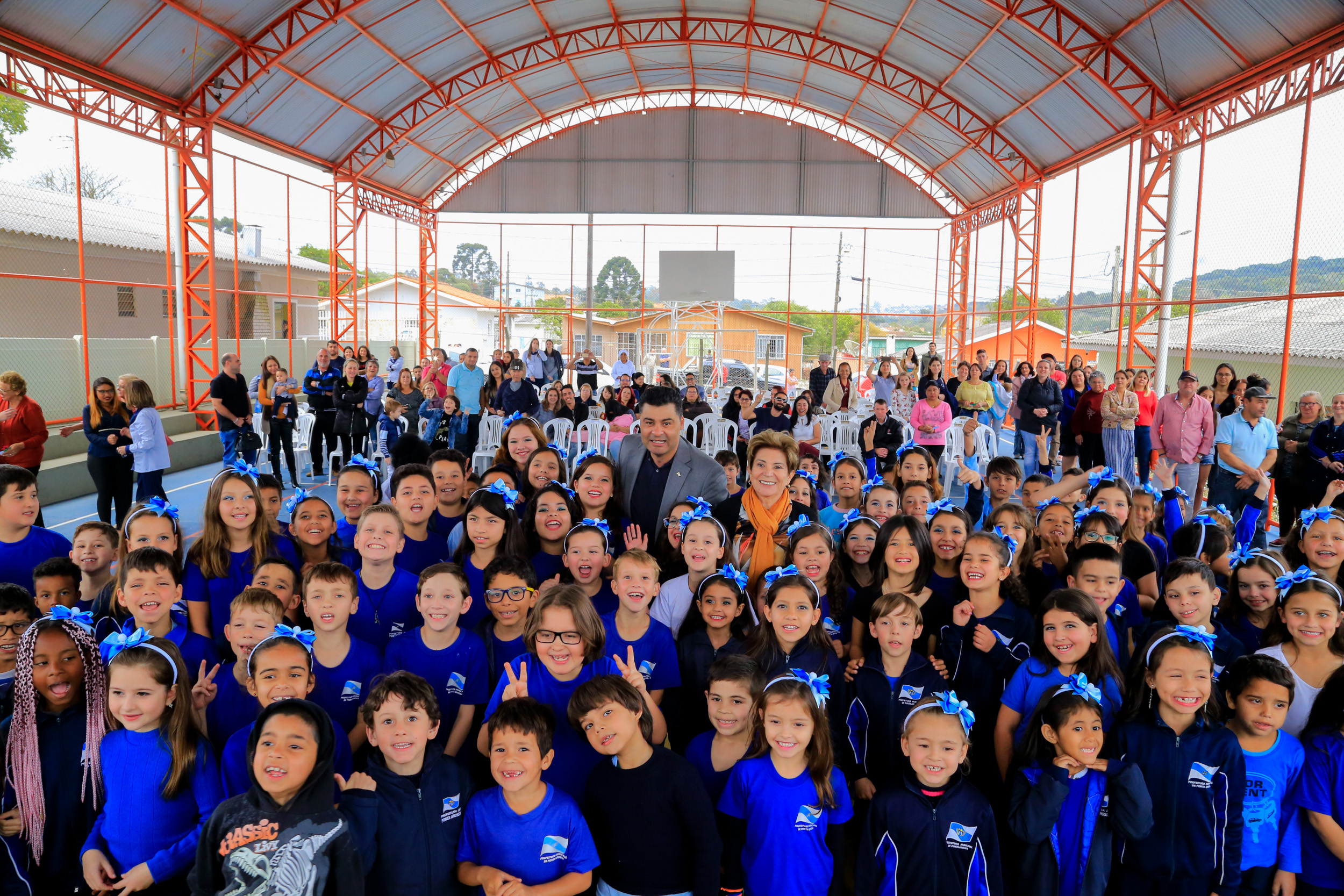 Rangel entrega mais uma escola ampliada de ensino integral