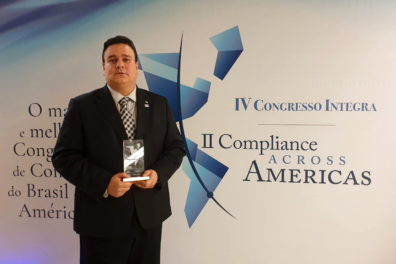 Paraná vence prêmio nacional de Compliance