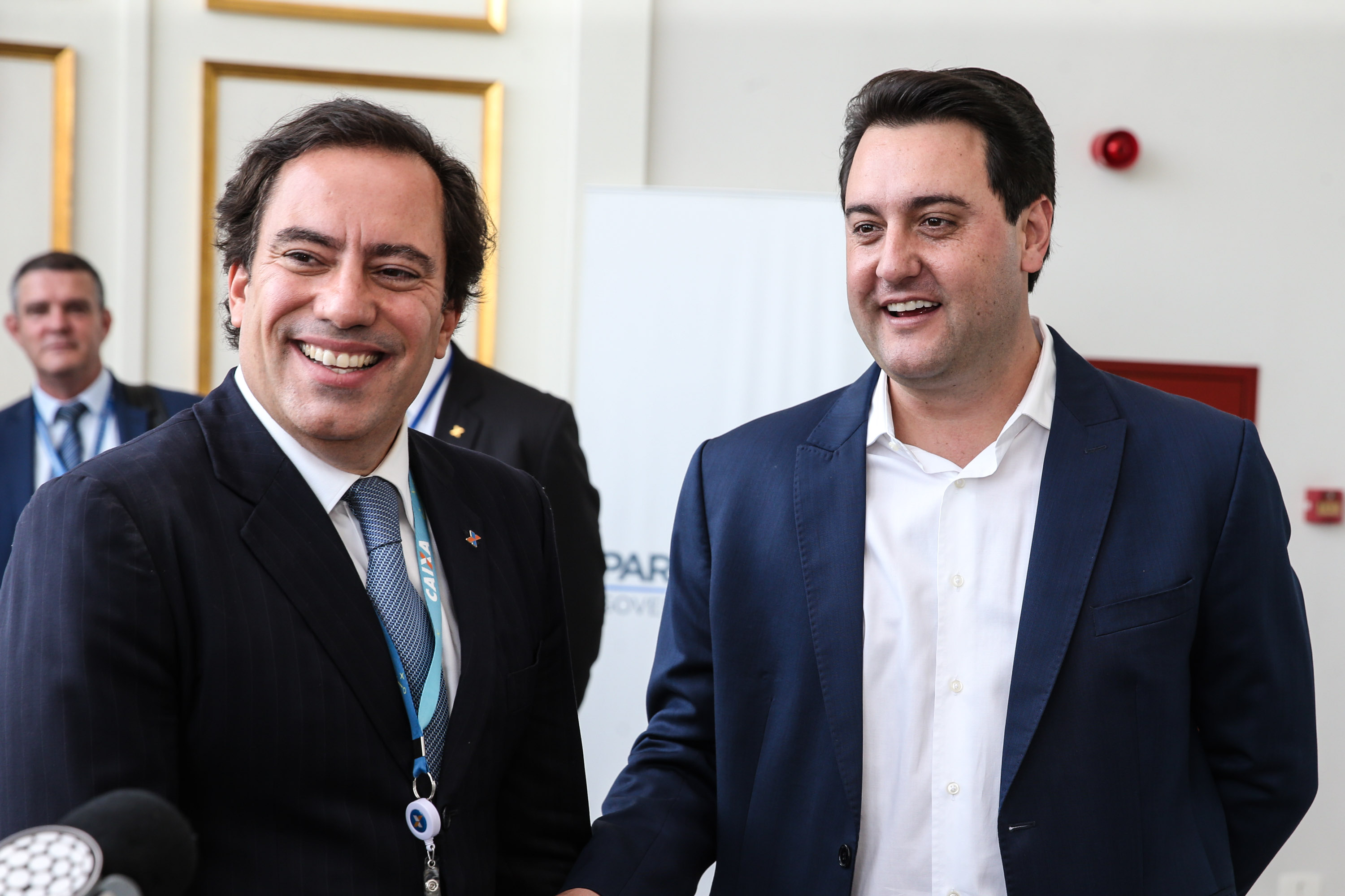 Governo e Caixa discutem crédito para investimentos