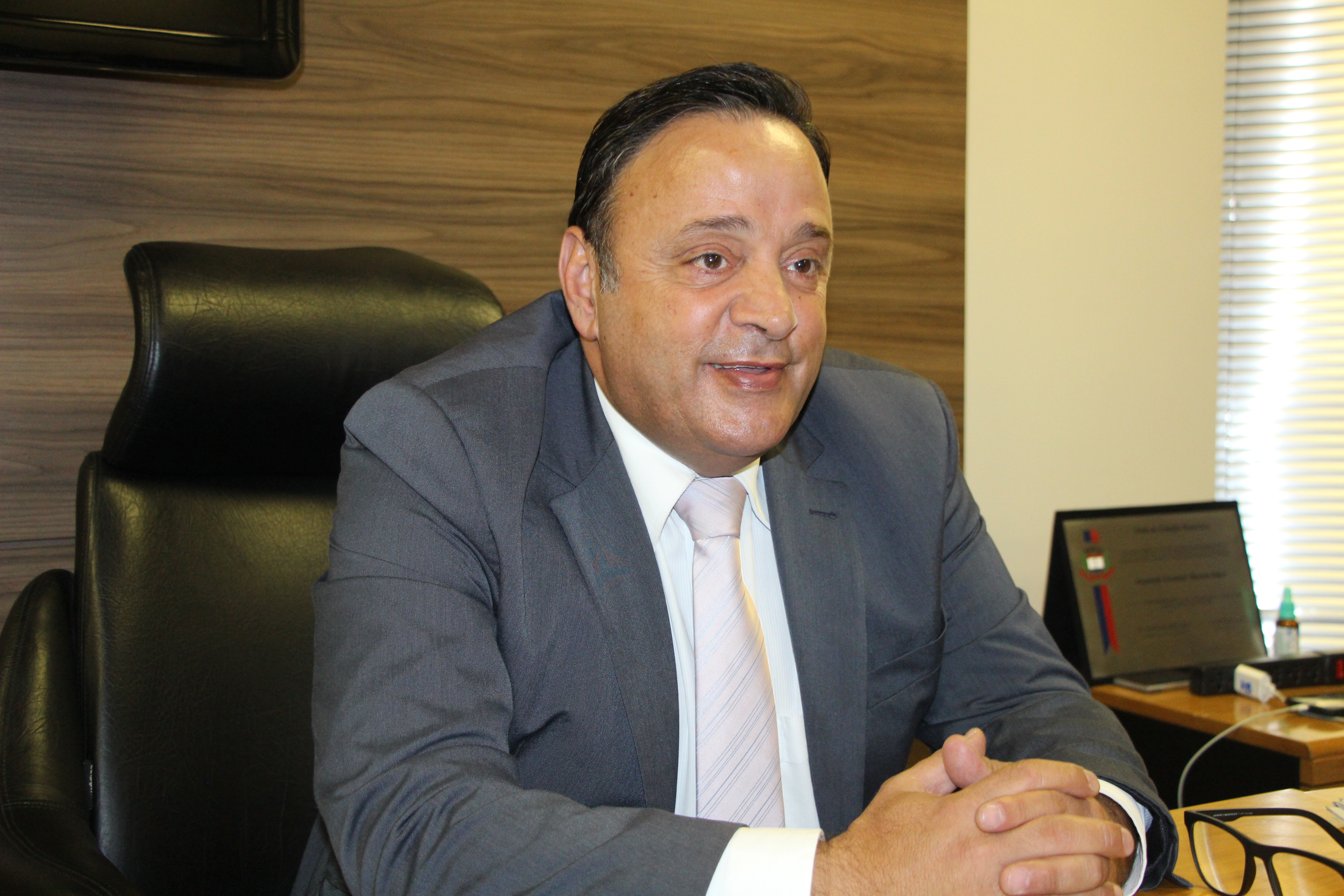 Hussein Bakri comenta os primeiros projetos do Governo em 2020