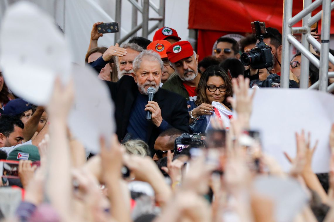 Lula deixa prisão em Curitiba depois de decisão do STF sobre segunda instância