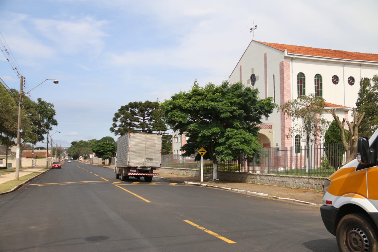 Obras de asfalto na 'Teixeira Mendes' e 'Aldo Vergani' são concluídas