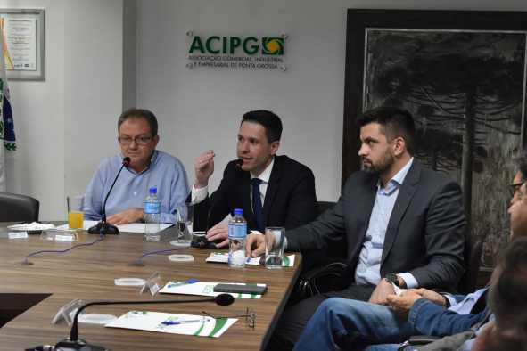 ACIPG recebe presidente interino dos Portos do Paraná