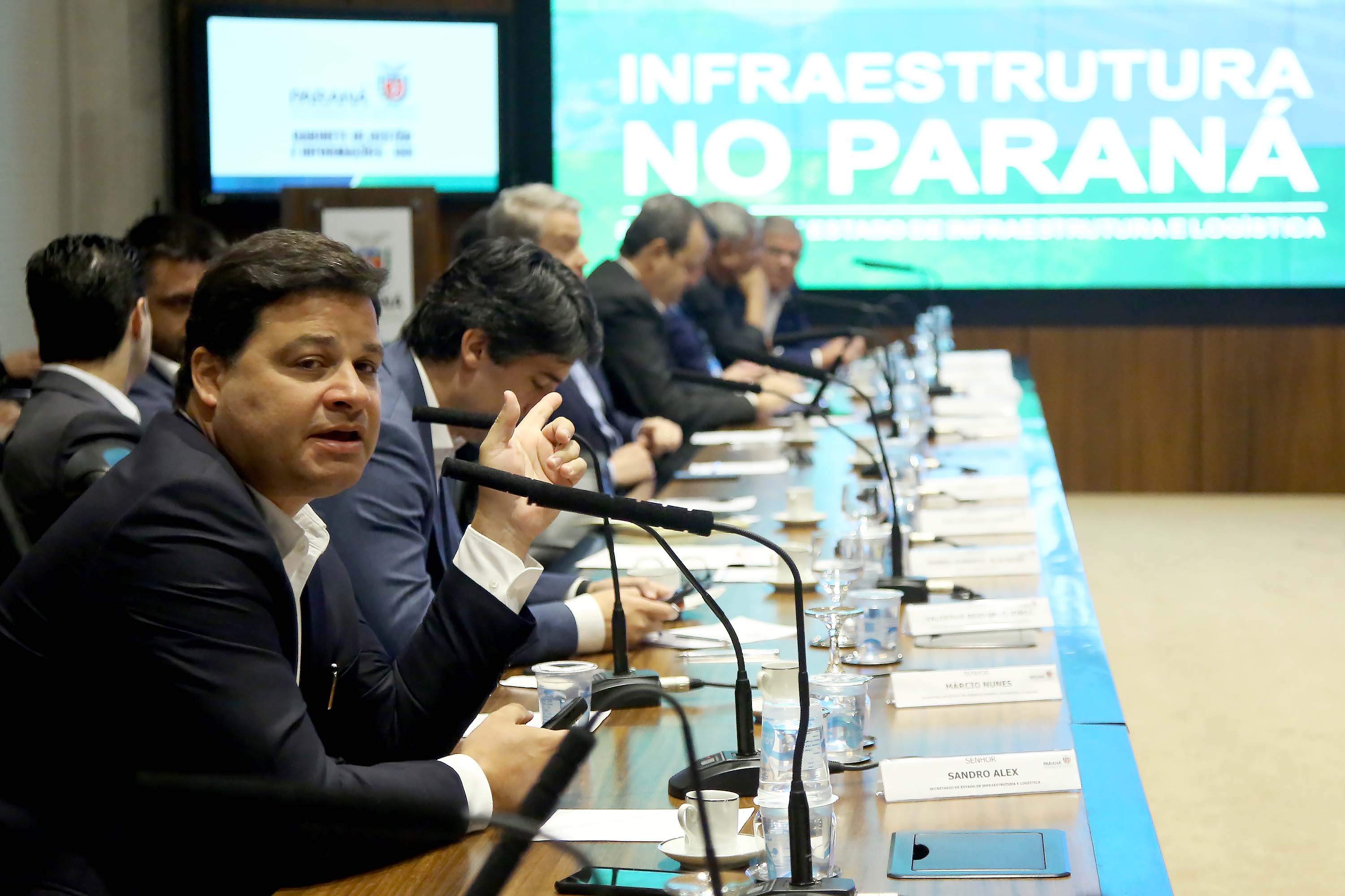 Mutirão com investimento de R$ 100 milhões vai recuperar rodovias