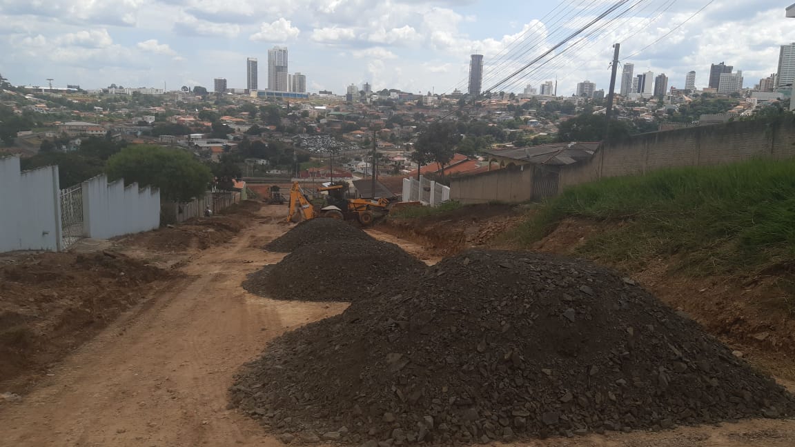 CPS inicia obras de asfalto em rua da Vila Coronel Cláudio