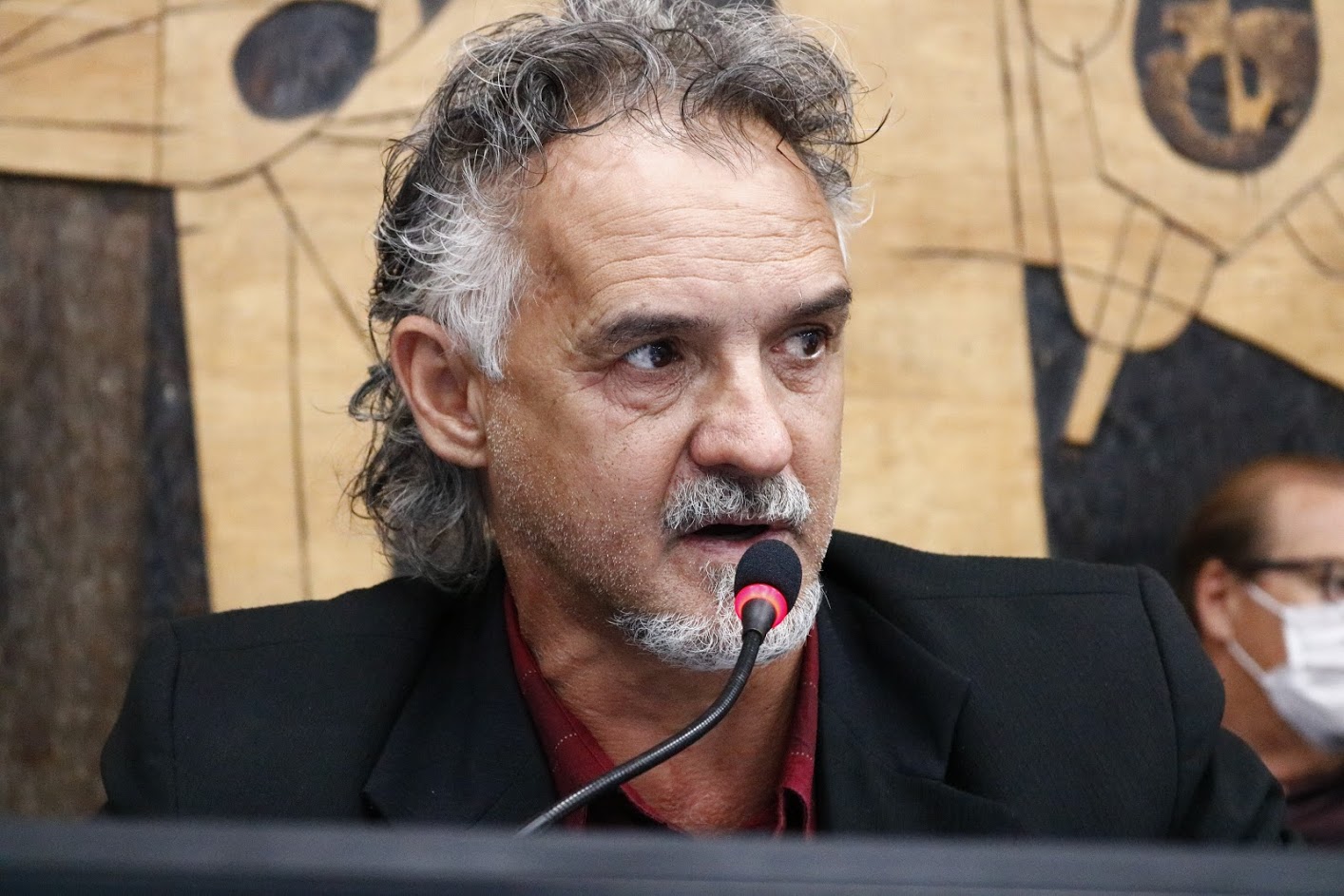 Câmara aprova projeto que regulamenta realização de velórios em PG