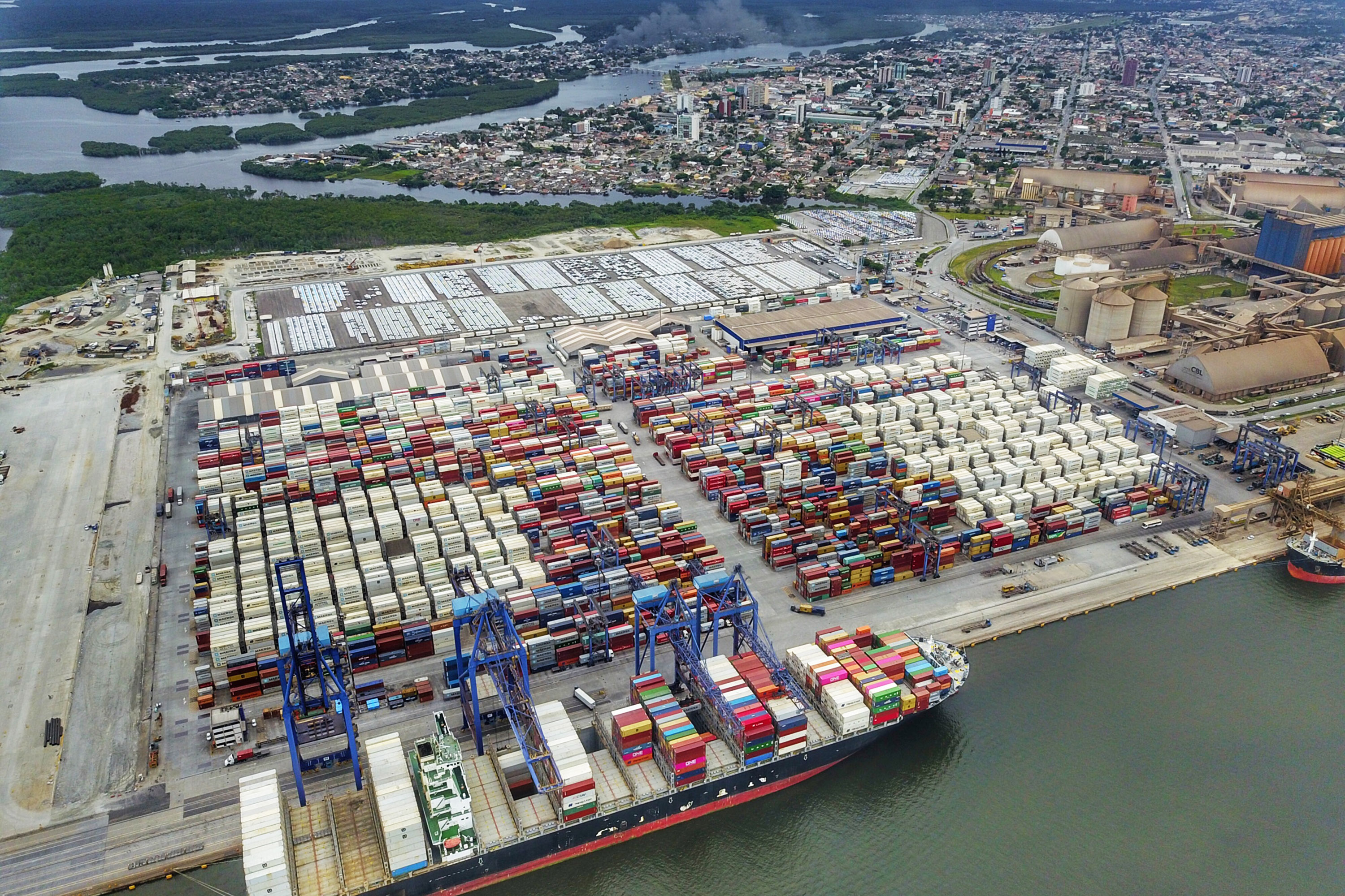 Paraná recebe delegação para administrar portos por mais 25 anos