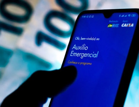 Devolução do auxílio emergencial por servidores do PR já supera R$ 4 milhões