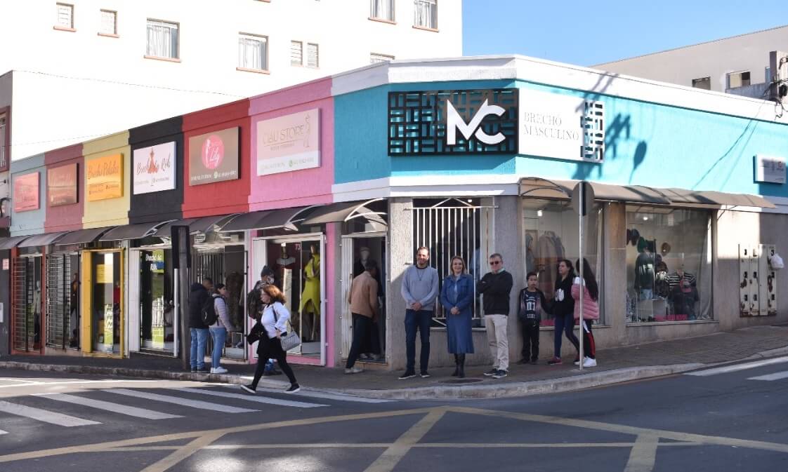 ‘Fachada Fácil’ dá novo visual a lojas no Centro de Ponta Grossa
