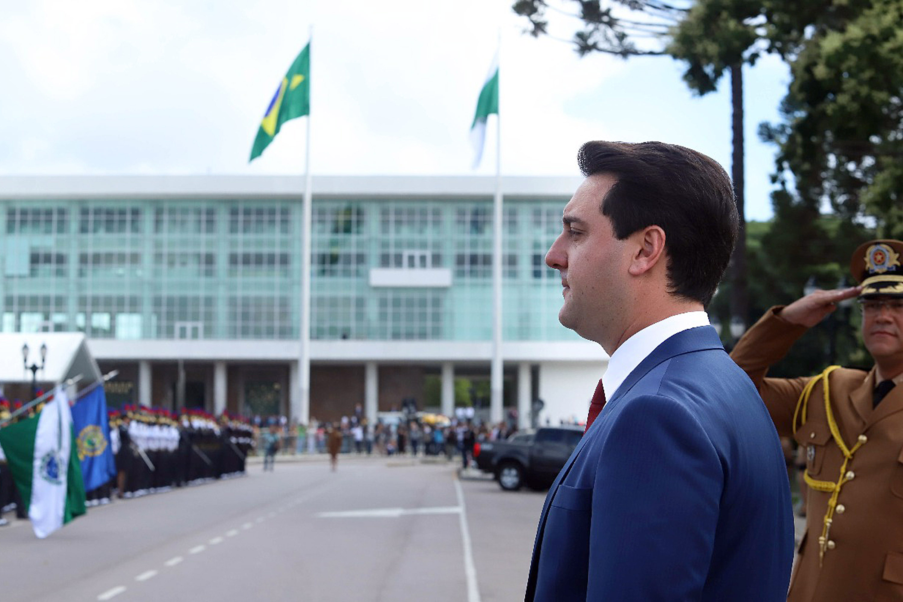 Vamos preparar o Paraná para o futuro, afirma o governador Ratinho Junior