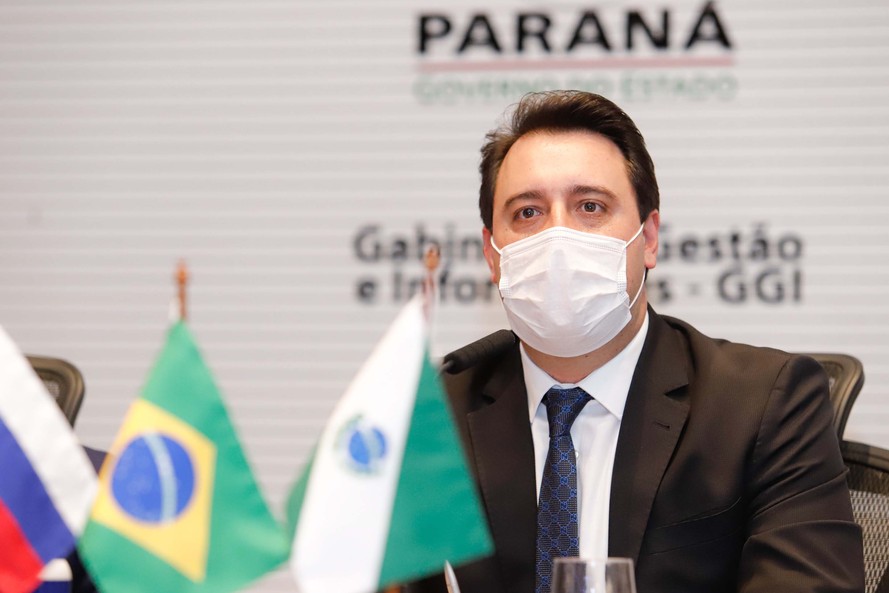Paraná assina memorando técnico com a Rússia para estudar vacina