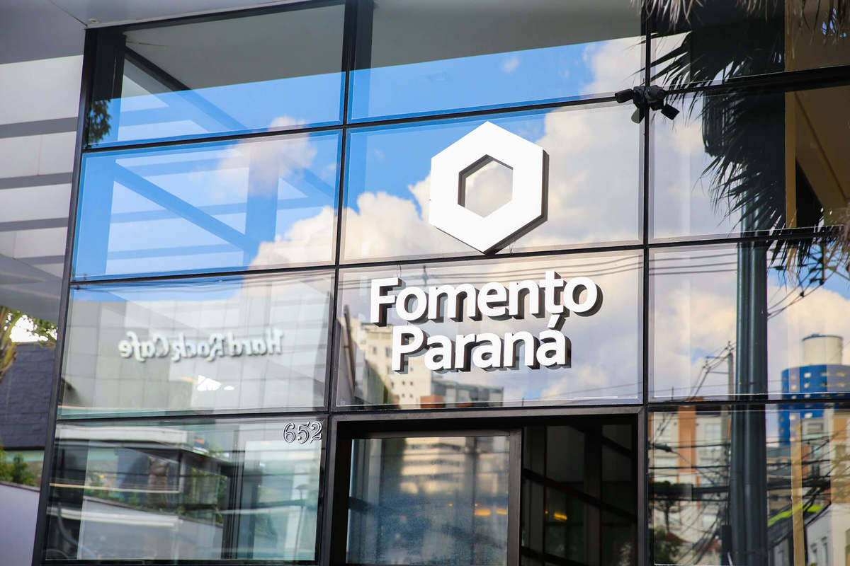 Fomento Paraná completa 21 anos e destaca atuação durante a pandemia