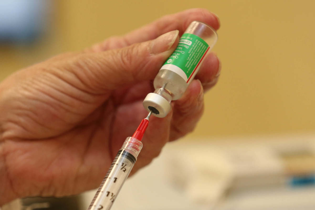 150,4 mil paranaenses já receberam a primeira dose da vacina