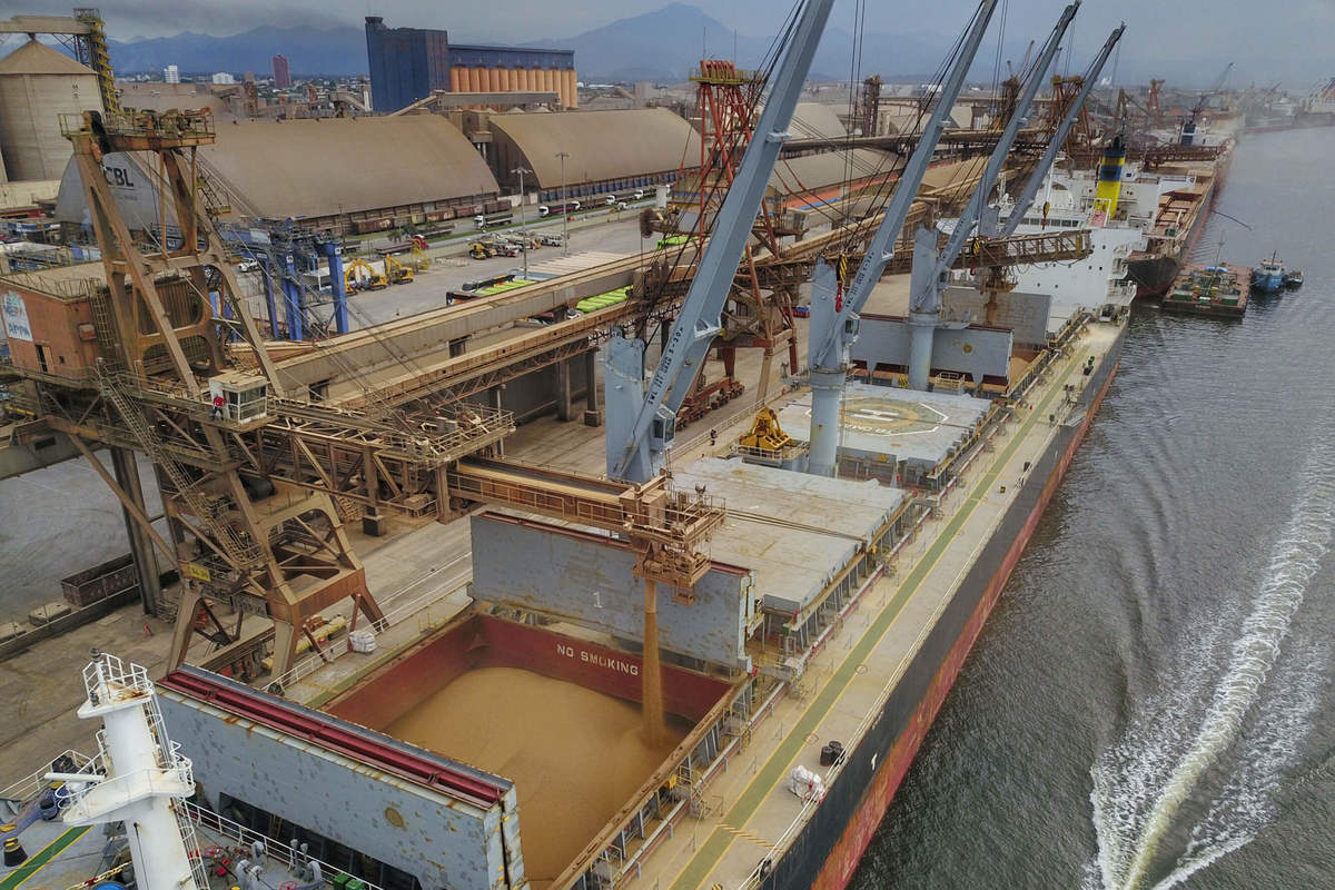 Comércio pelos portos do Paraná tem saldo positivo de US$ 6,52 bilhões