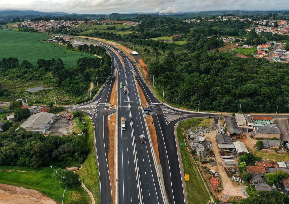 Novo viaduto garante tráfego mais seguro em Piraí do Sul