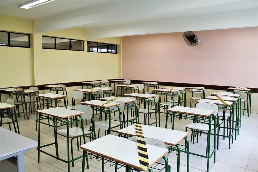 Suspensa a volta das aulas presenciais no Paraná