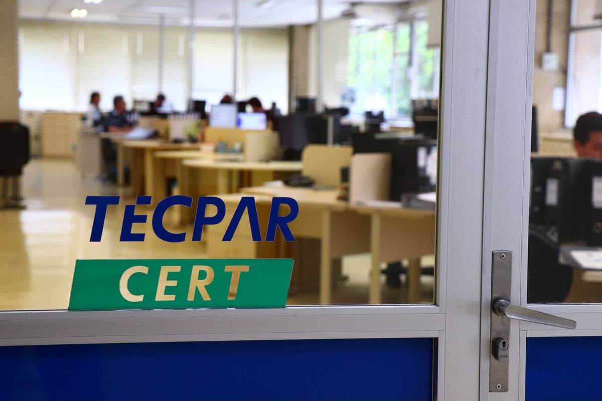 Tecpar certifica sistema de gestão de qualidade da Fiocruz