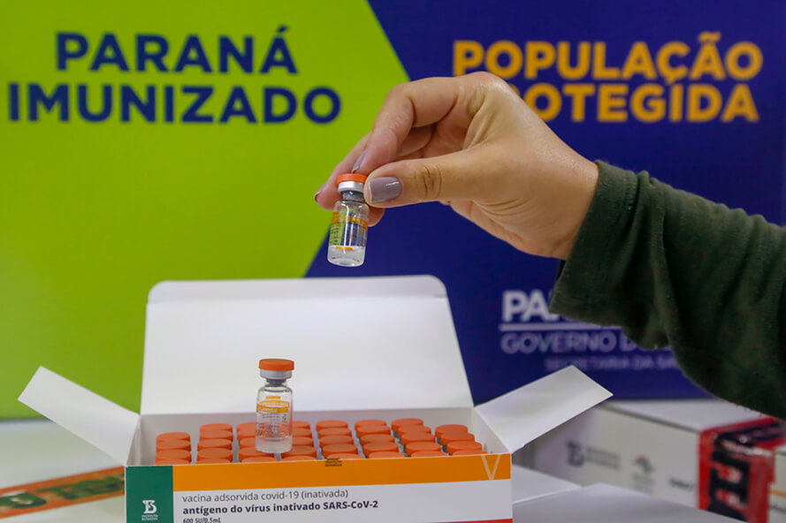 Paraná recebe mais 227,4 mil doses de vacina contra Covid-19 nesta sexta (26)