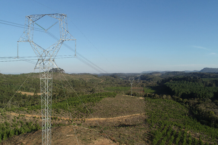 Copel conclui nova linha de energia que conecta PR e SC