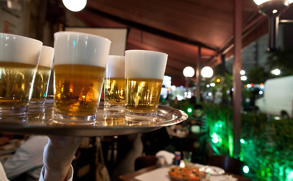 Novo decreto autoriza consumo de bebidas em bares e restaurantes de PG