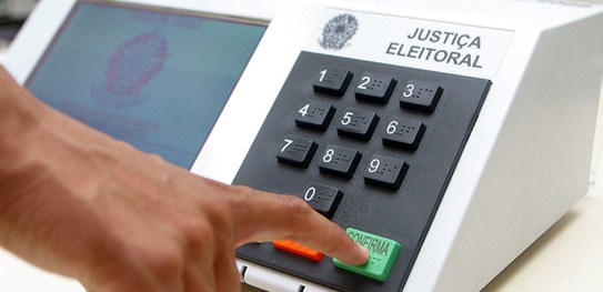 Fato ou boato: é mentira que hackers poderiam interferir na transmissão de votos