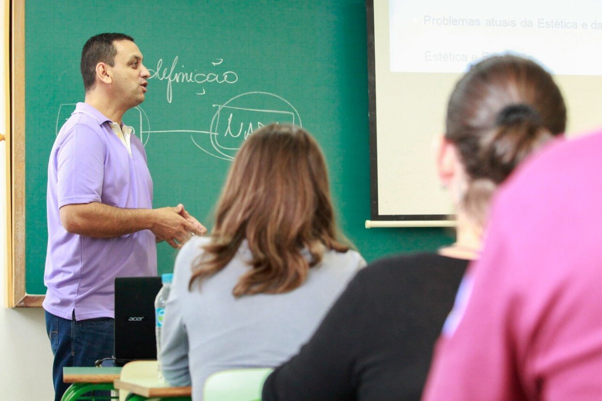 Prae-UEPG abre consulta a estudantes sobre retomada das aulas presenciais
