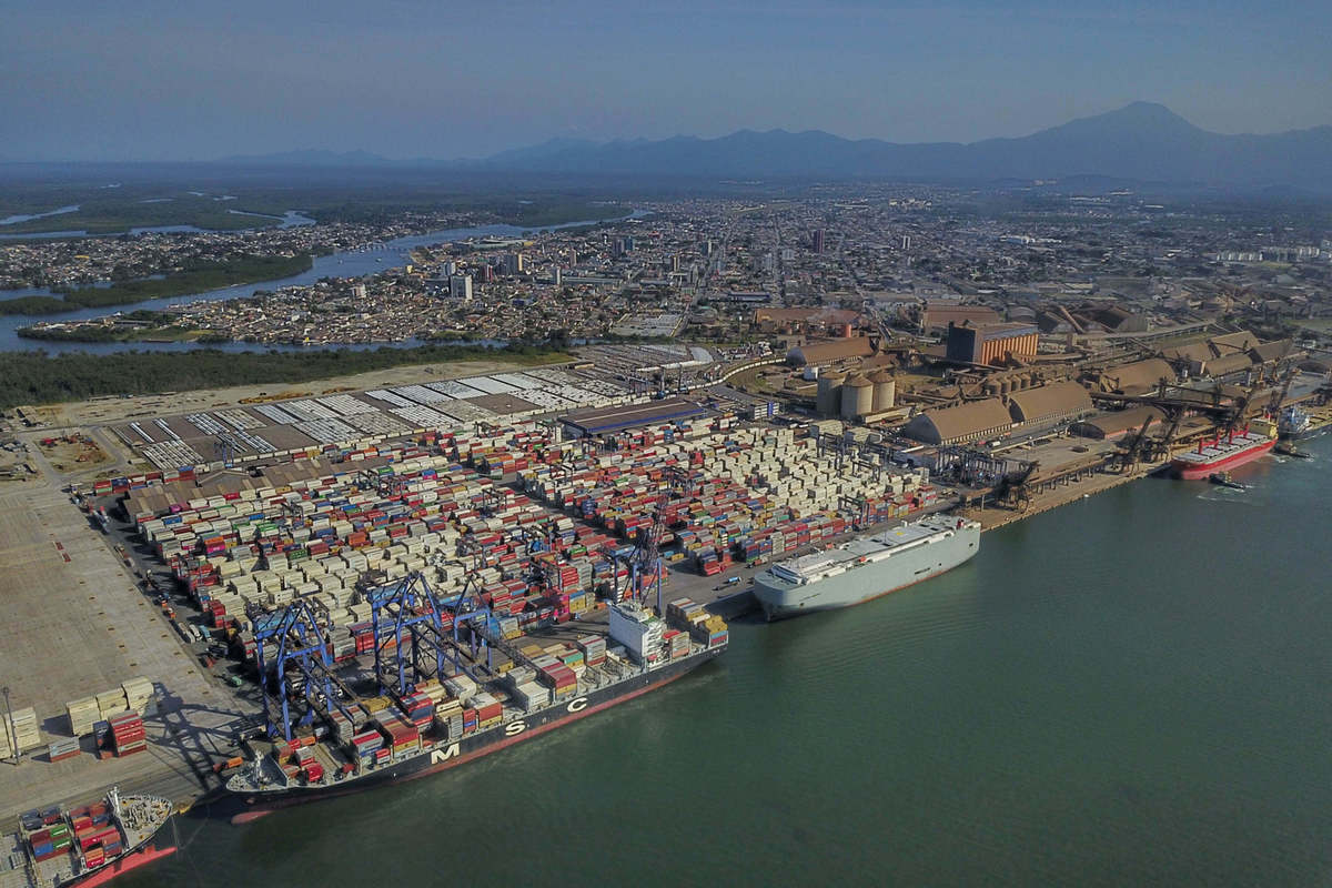 Movimentação dos portos alcança 57,5 milhões de toneladas em 2021, maior volume da história
