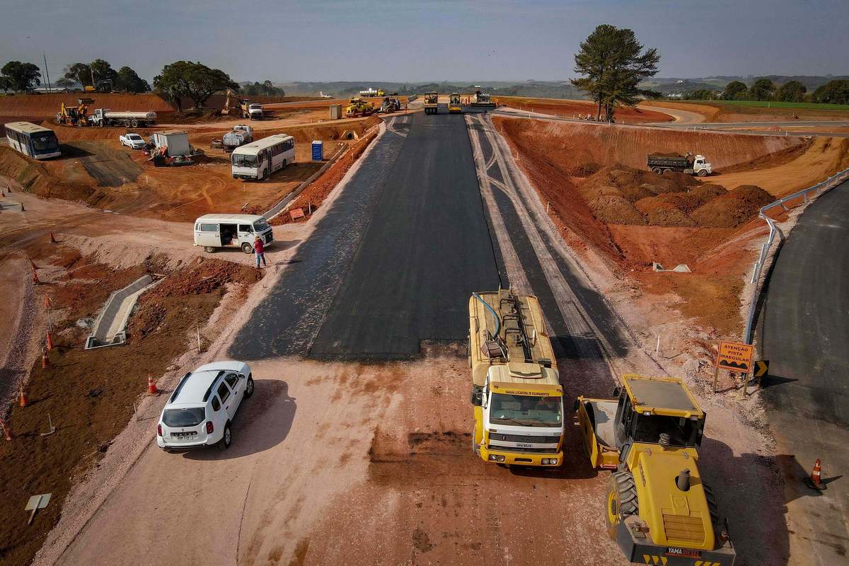 Com investimentos de R$ 1,1 bilhão, Estado vai entregar 250 km de obras rodoviárias em 2022
