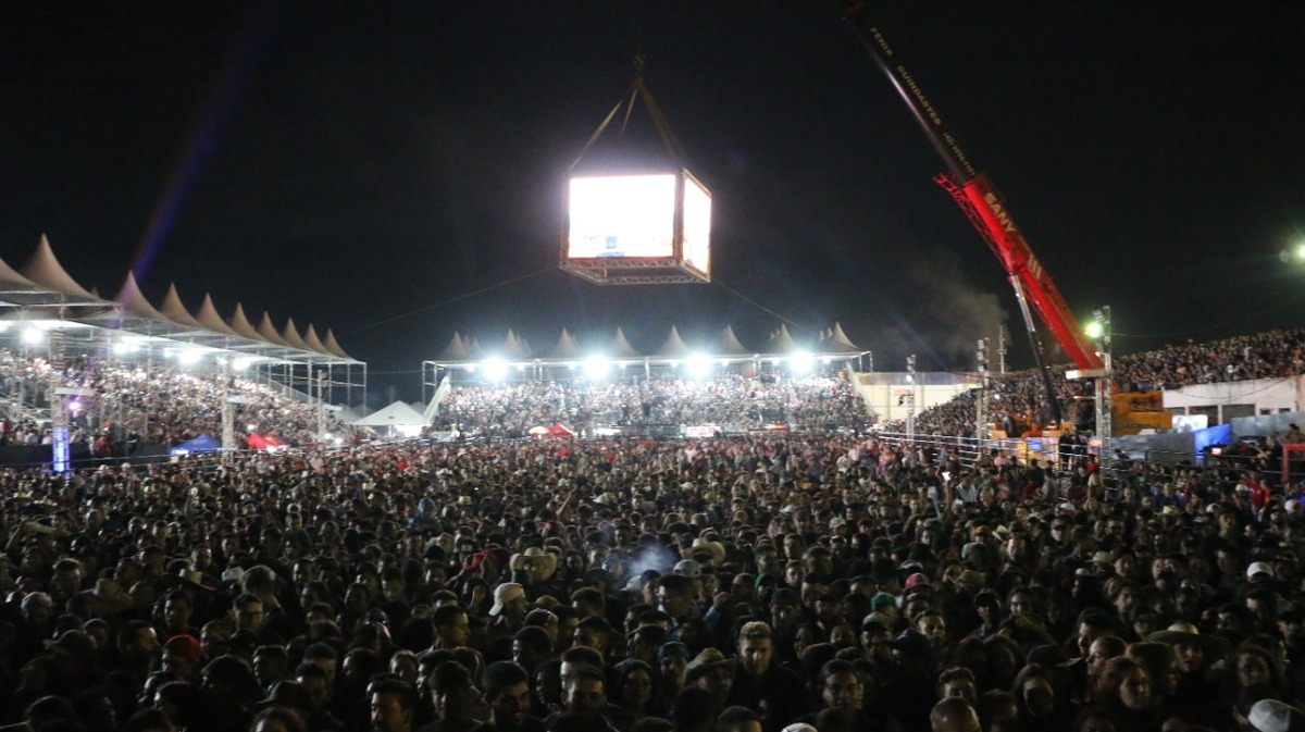 3ª Festa de Peão de Boiadeiro atrai 80 mil pessoas em Castro