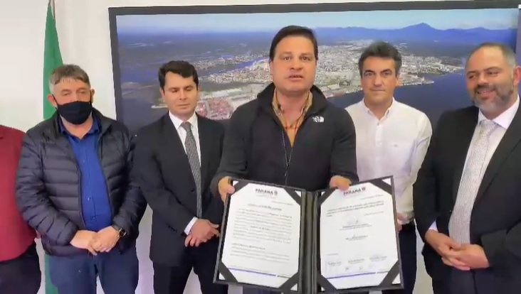 Sandro Alex destaca investimento de R$ 3 milhões para asfalto em Ventania