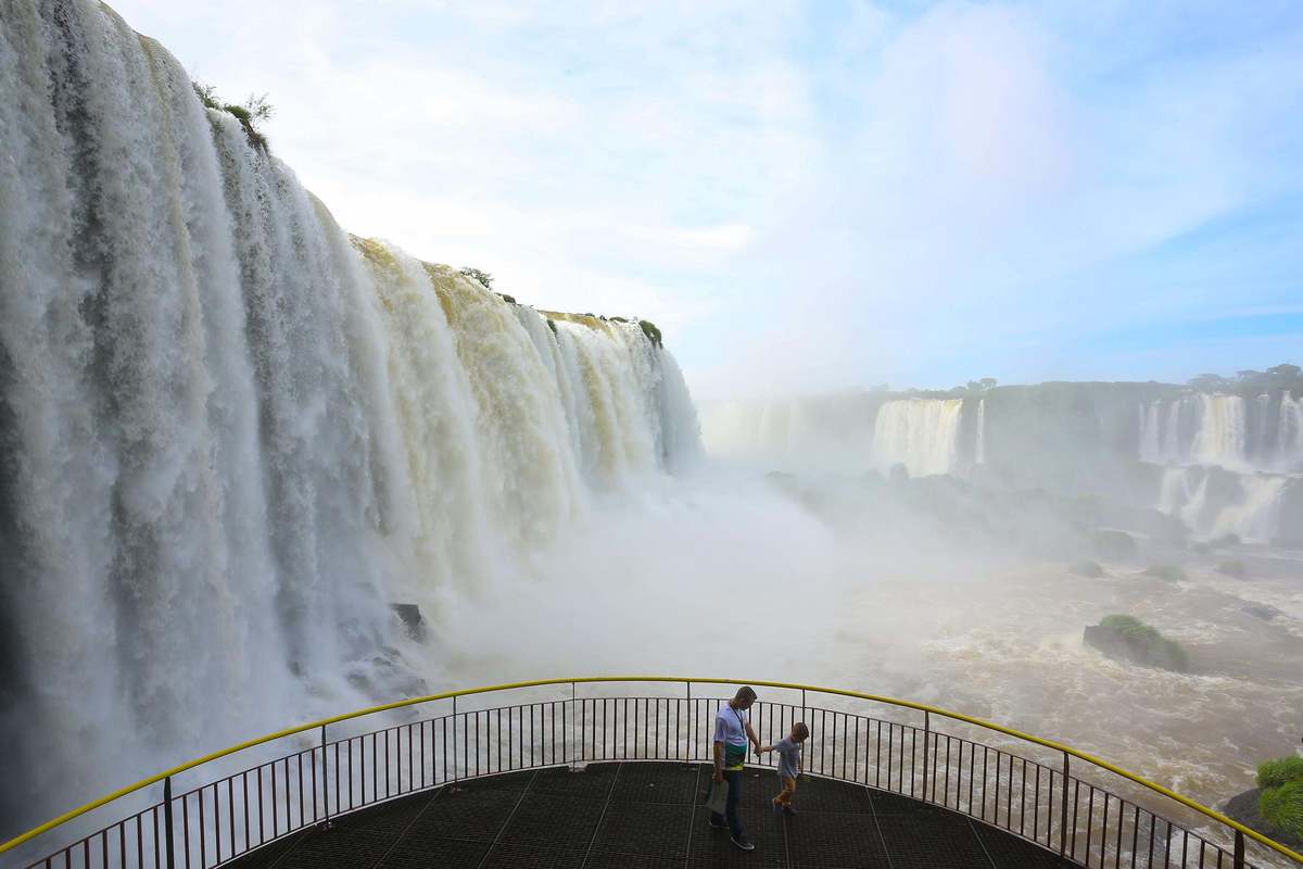 Cataratas do Iguaçu é eleita uma das principais atrações turísticas do planeta