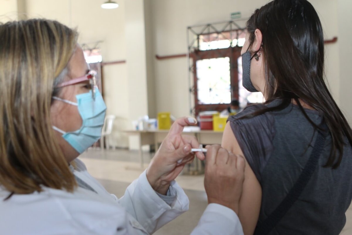 Vacinação contra Covid em PG não vai precisar mais de agendamento