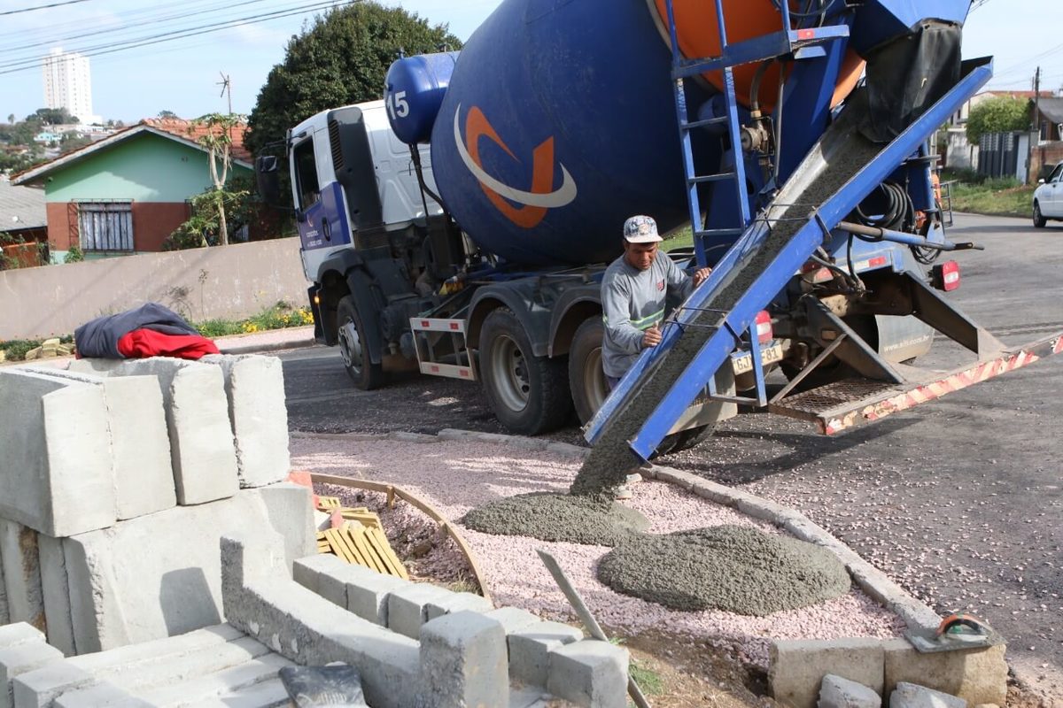 Obra de pavimentação na Vila Izabel está em fase final