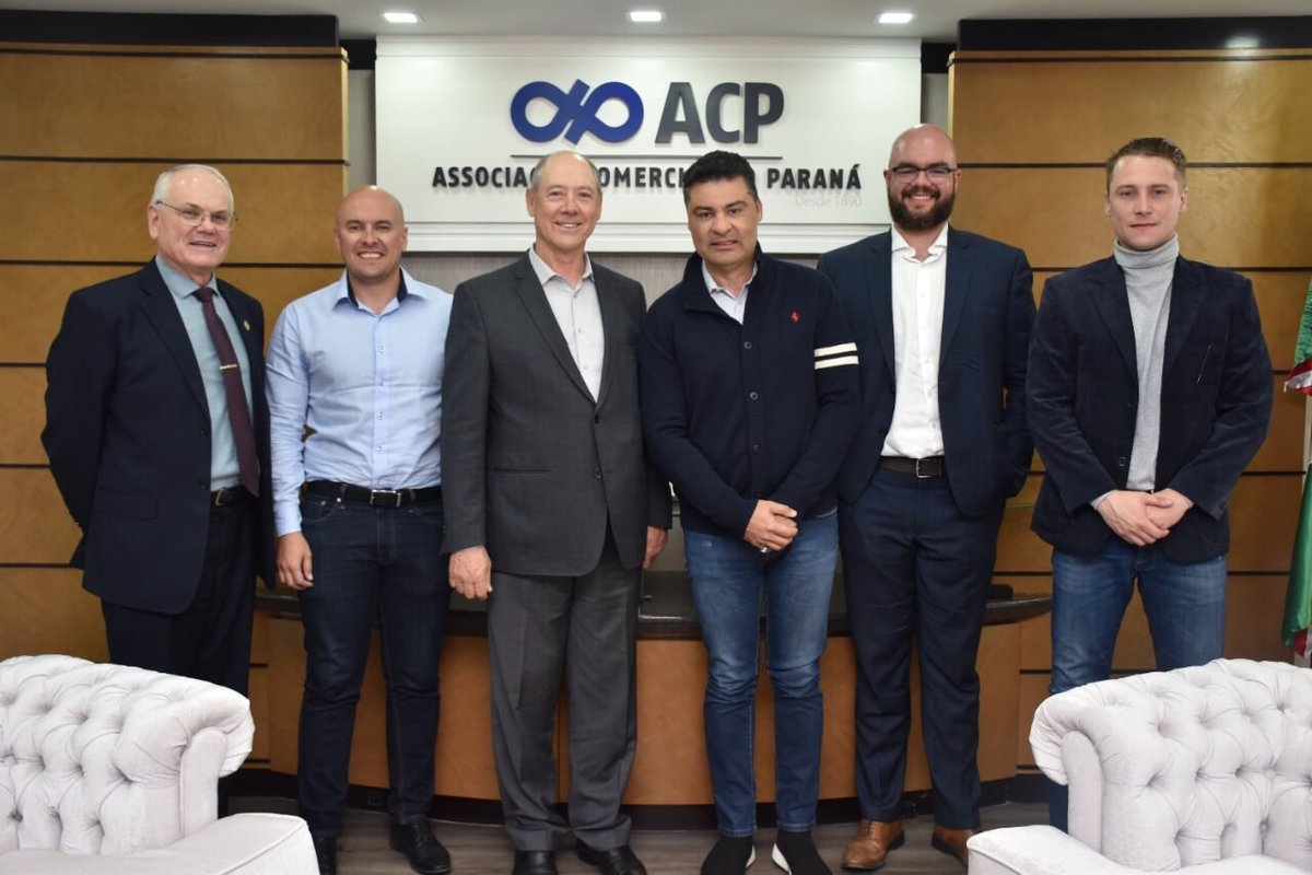 Rangel trata de inovação no setor produtivo do Paraná com a diretoria da ACP