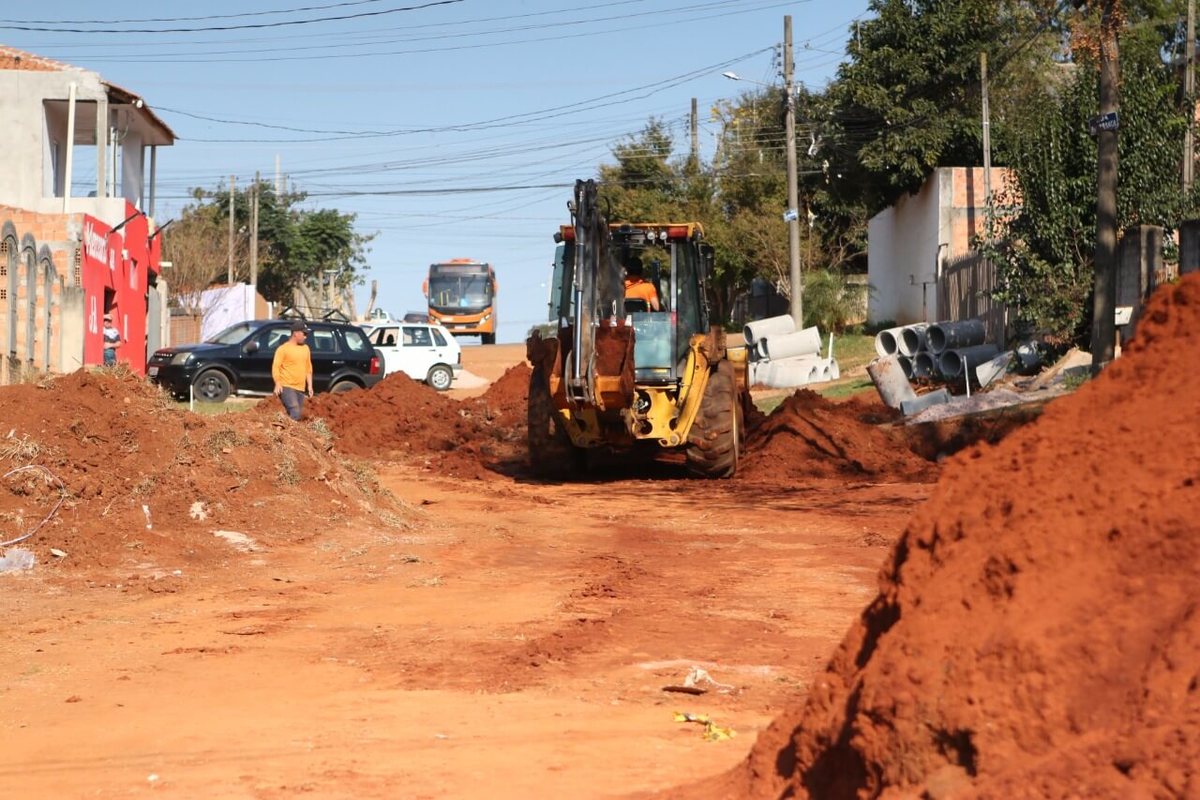 Vila Neri recebe R$ 2 milhões em pavimentação do Programa Asfalto Novo