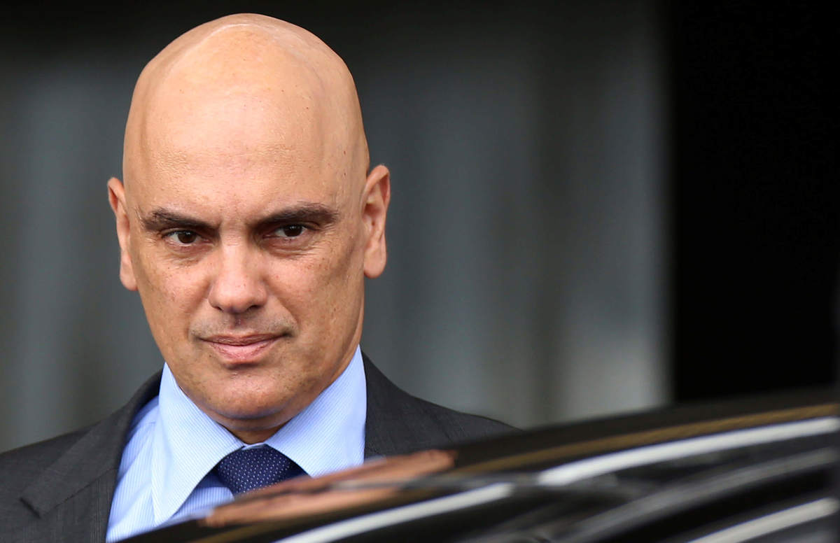 Posse do ministro Alexandre de Moraes na presidência do TSE será nesta terça (16)