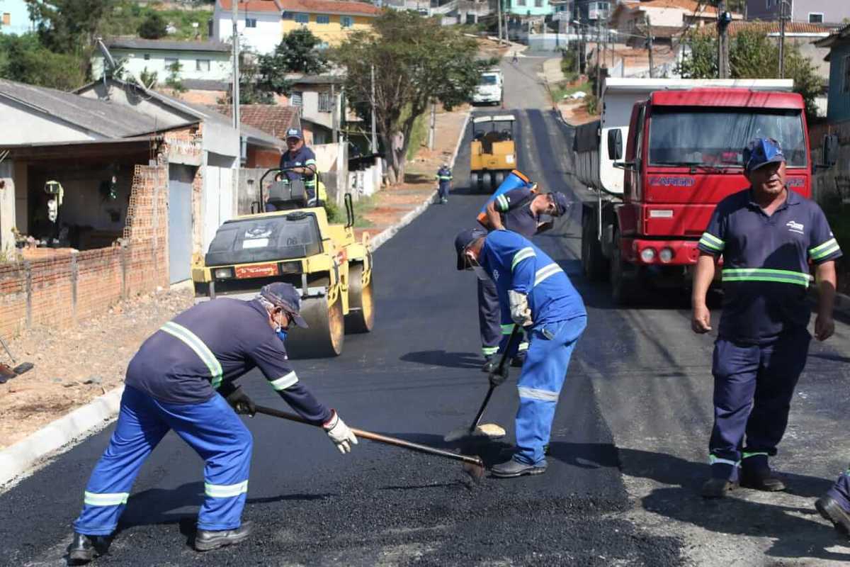 Prefeitura entrega asfalto novo em obras contratadas com a antiga CPS