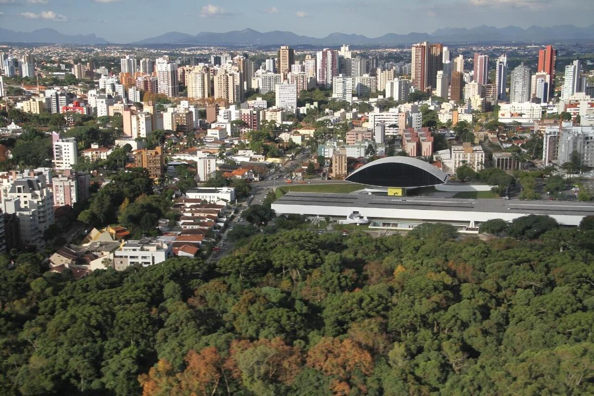 Paraná sobe no Ranking de Competitividade e é o 3º melhor do Brasil