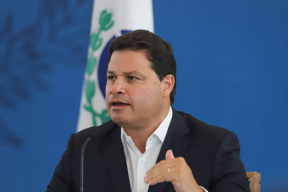Ratinho Junior anuncia retorno de Sandro Alex para Secretaria de Infraestrutura e Logística