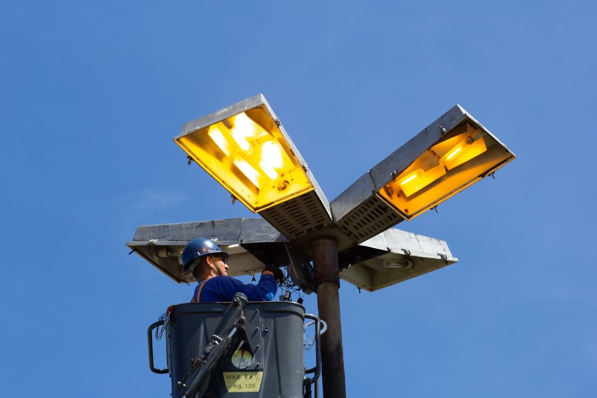 Mais de 3 mil pontos de iluminação já passaram por manutenção em 2023