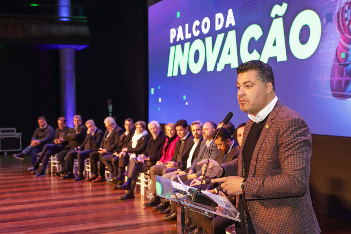 Com wif-fi público e juro zero para inovação, Governo apresenta projetos da área no Connect Week